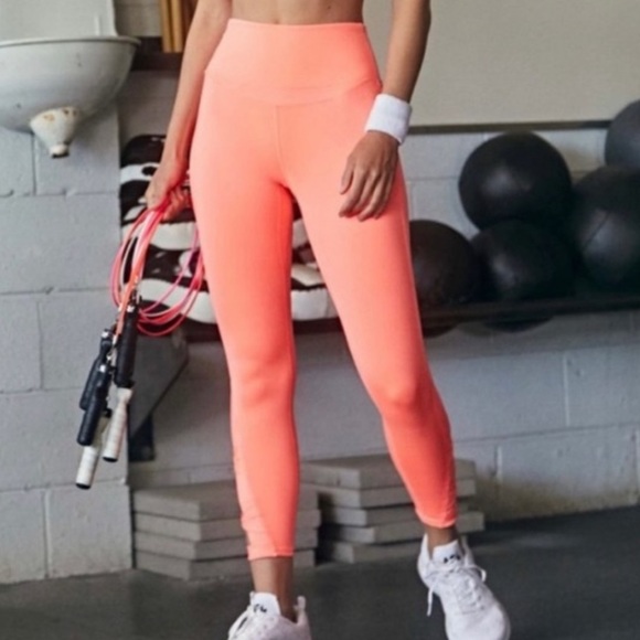 FREE PEOPLE Very Prairie FREE PEOPLE Movement Leggings - Picture 3 of 9